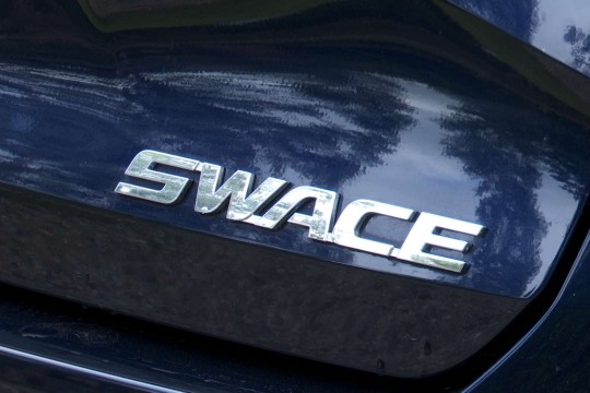 Suzuki Swace Estate 1.8 Full Hybrid Motion CVT